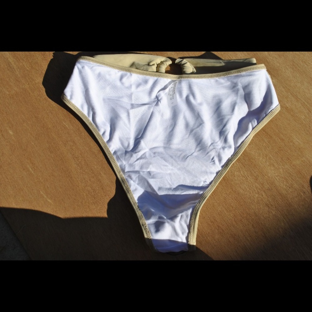 Coco Rings Bikini Set - Picture 6 of 6